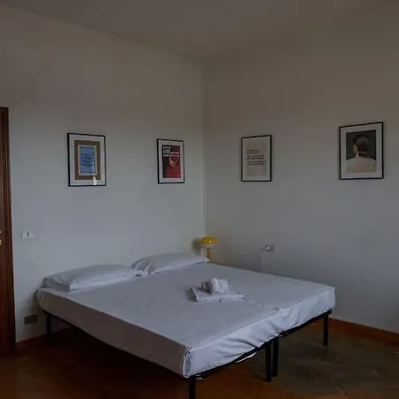 Ferienwohnung Fanciful 2-Br Outside Ztl Florenz Exterior foto